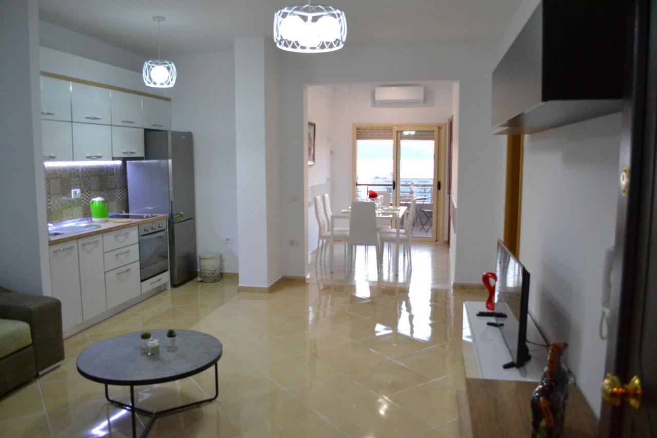 Seaview Penthouse 2 Bedrooms Apartment & Box Garage Vlorë Exterior foto