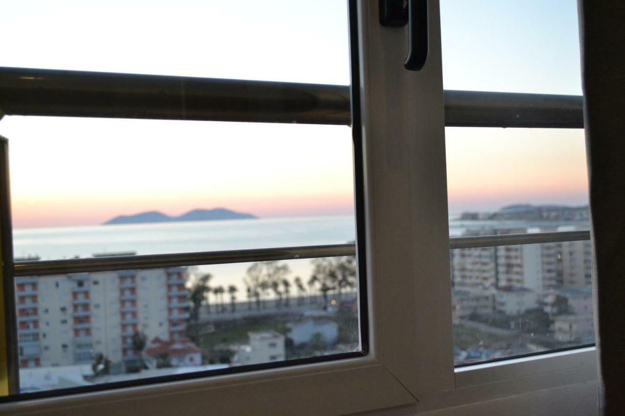 Seaview Penthouse 2 Bedrooms Apartment & Box Garage Vlorë Exterior foto